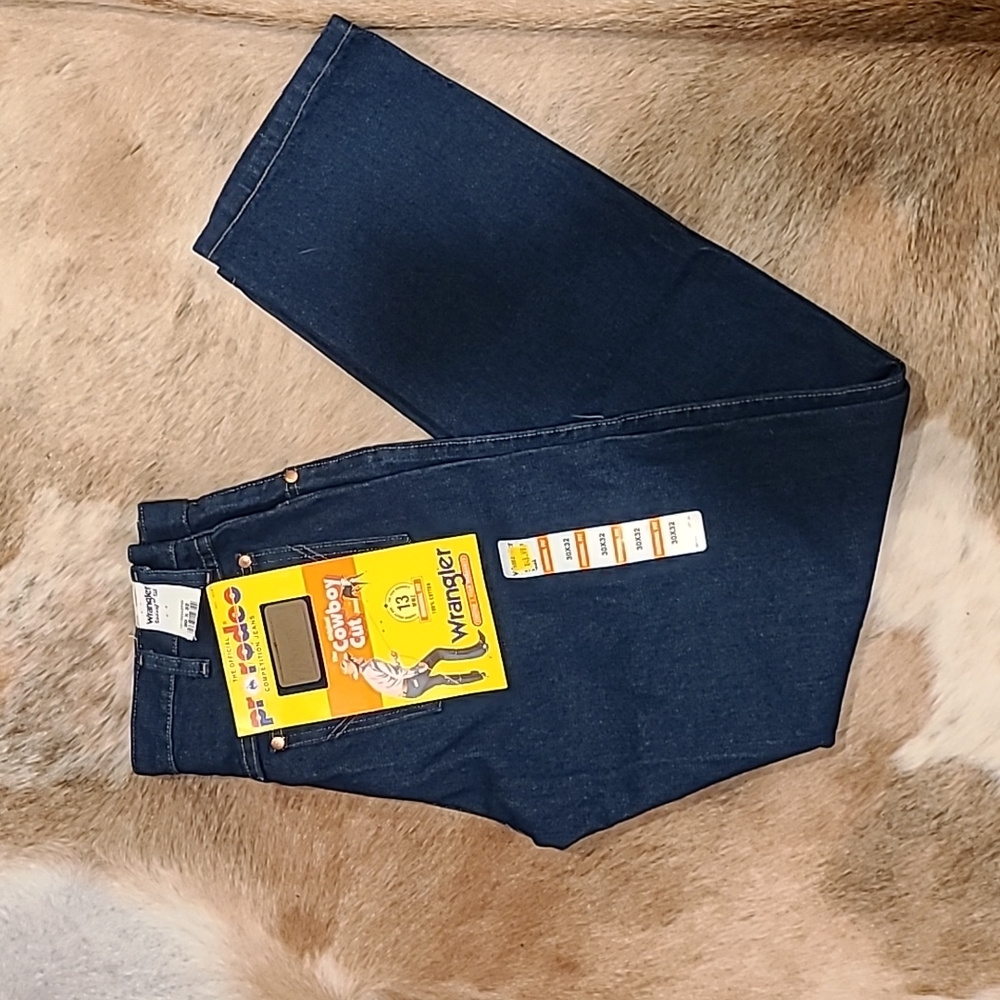 BNWT Wrangler 13MWZ